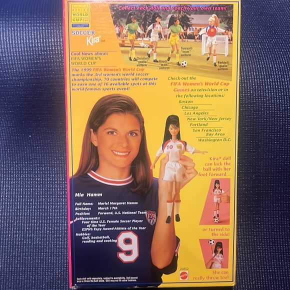 Mattel Soccer Kira Barbie 1998 Edition Womens World Cup FIFA - Picture 2 of 5